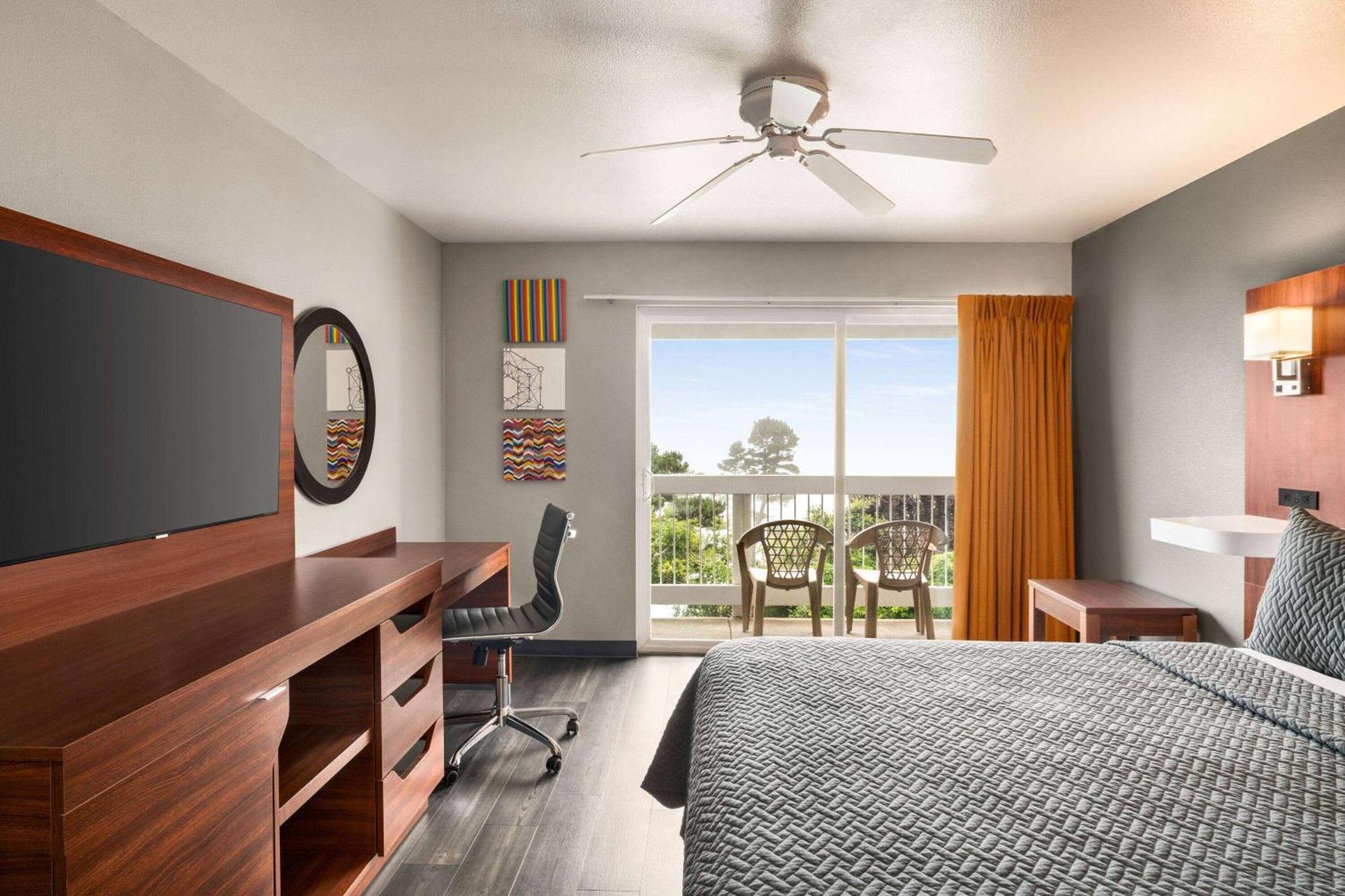 Hotel Travelodge By Wyndham 2*