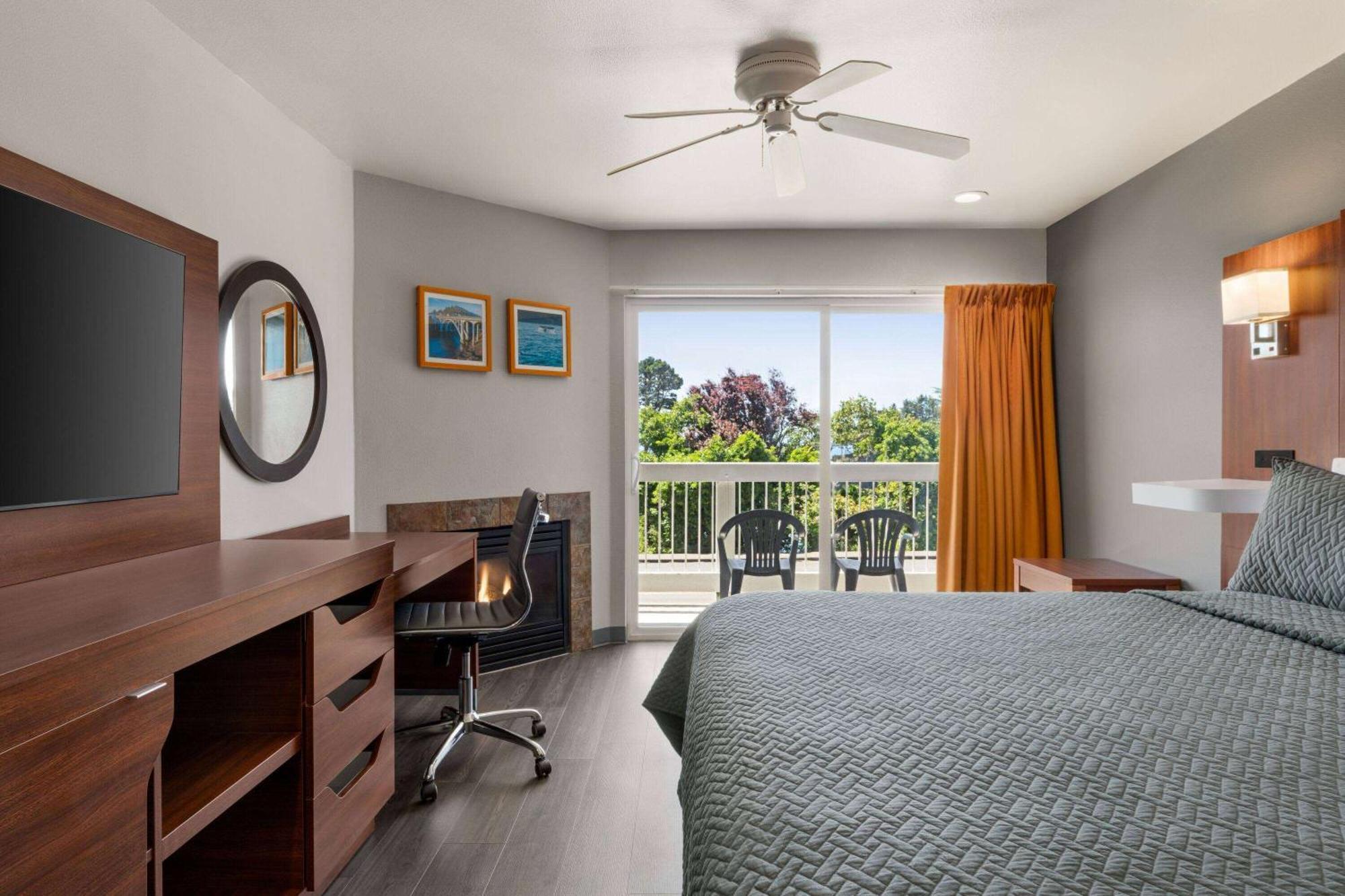 Travelodge By Wyndham Hotel